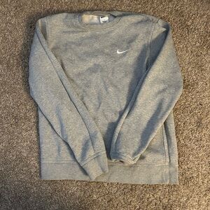 Nike Men's Heather Gray Crewneck Sweater